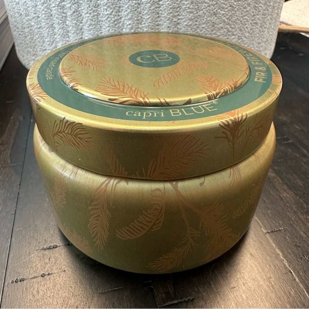 NWT Anthropologie Capri Blue Woody Fir & Firewood Tin Candle - Picture 4 of 8